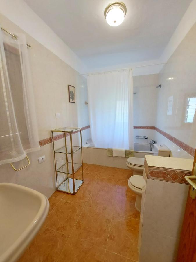 Villa Udilla Арона Екстериор снимка