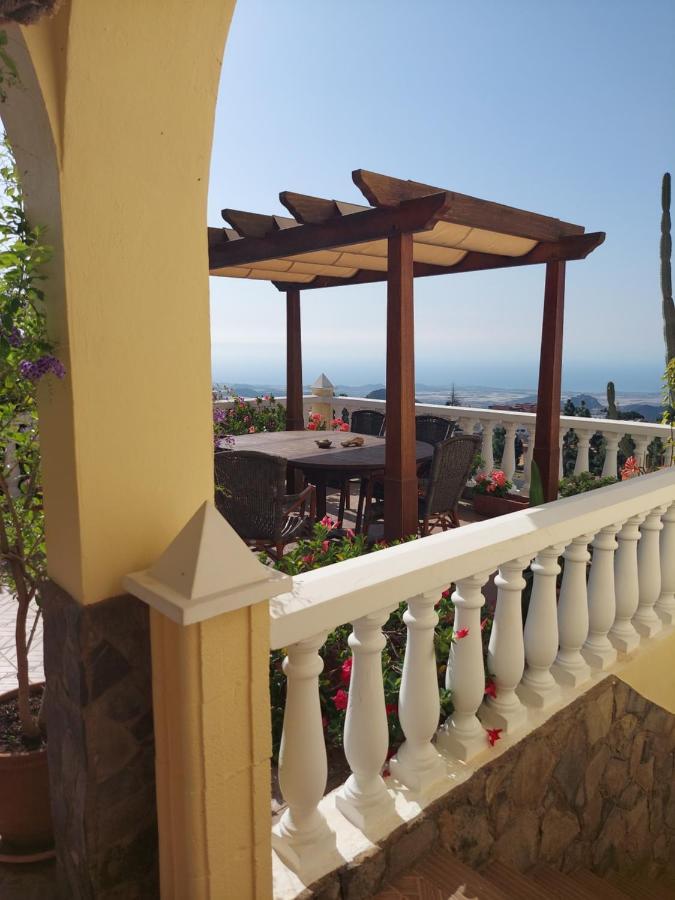Villa Udilla Арона Екстериор снимка